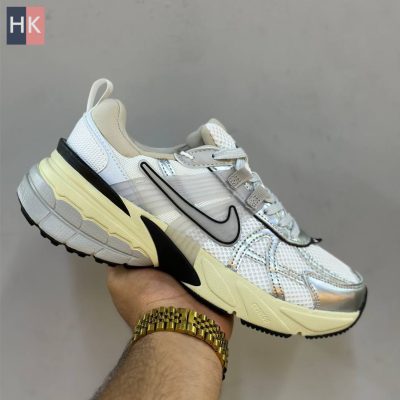 کتونی زنانه نایک وی تو کی ران ( Nike V2K Run )