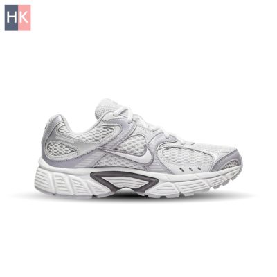 کتونی زنانه نایک وی 5 رانر نقره ای ( Nike V5 RNR )