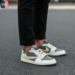 کتونی نایک ایر جردن 1 تراویس اسکات ریورس موکا Nike Air Jordan 1 Low Travis Scott Reverse Mocha
