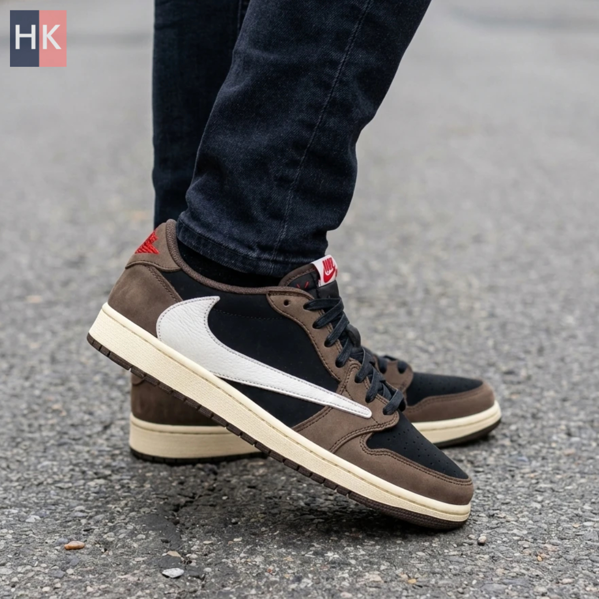 کتونی مردانه نایک ایر جردن 1 تراویس اسکات قهوه ای Nike Air Jordan 1 Low Travis Scott کتونی مردانه نایک ایر جردن 1 تراویس اسکات قهوه ای Nike Air Jordan 1 Low Travis Scott
