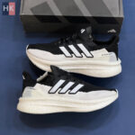 کتونی مردانه آدیداس اولترا بوست 5 مشکی و سفید ( Adidas Ultraboost 5 )