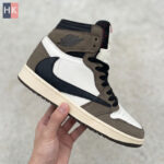 کتونی ساقدار نایک ایر جردن 1 تراویس اسکات موکا ( Nike Air Jordan 1 High Travis Scott Mocha )