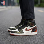 کتونی ساقدار مردانه نایک ایر جردن 1 سال مار ( Nike Air Jordan 1 High )