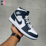 کتونی ساقدار نایک ایر جردن 1 سرمه ای و سفید ( Nike Air Jordan 1 High )