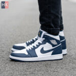 کتونی ساقدار نایک ایر جردن 1 سرمه ای و سفید ( Nike Air Jordan 1 High )