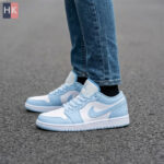 کتونی نایک ایر جردن 1 آیس بلو ( Nike Air Jordan 1 Low Ice Blue )