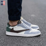 کتونی نایک ایر جردن 1 تراویس اسکات ( Nike Air Jordan 1 Travis Scott )