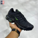 کتونی مردانه نایک ایرمکس پلاس تی ان مشکی و سبز ( Nike Air Max Plus TN )