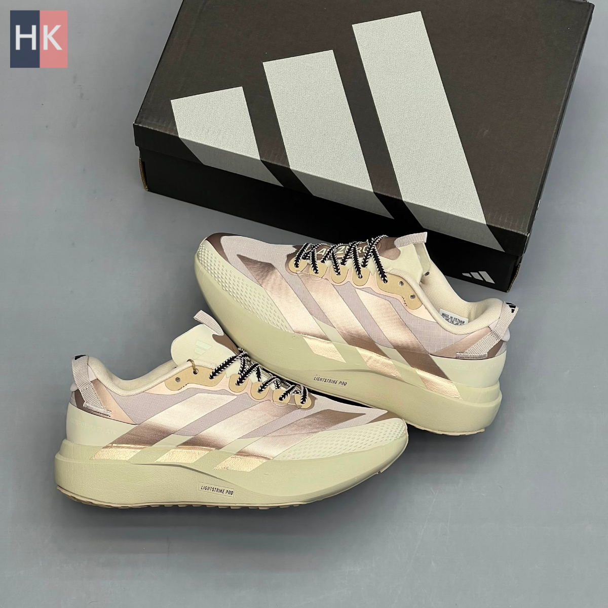 کتونی مردانه آدیداس آدیزیرو ایوو اس ال ای تی آر بژ ( Adidas Adizero EVO SL ATR ) کتونی مردانه آدیداس آدیزیرو ایوو اس ال ای تی آر بژ ( Adidas Adizero EVO SL ATR )
