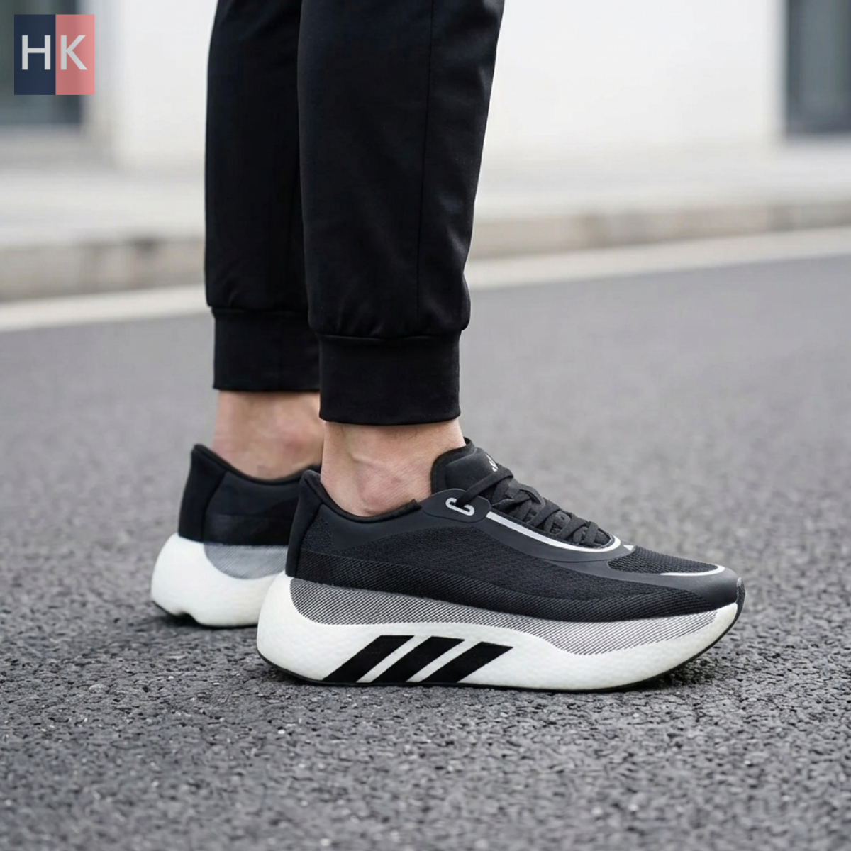 کتونی آدیداس هایپر بوست مشکی و سفید ( Adidas Hyper Boost Edge ) کتونی آدیداس هایپر بوست مشکی و سفید ( Adidas Hyper Boost Edge )