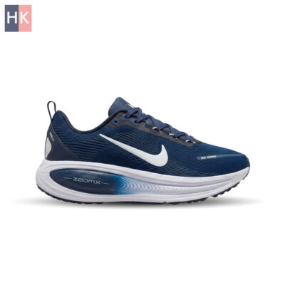 کتونی مردانه نایک وومرو 18 سرمه ای و سفید ( Nike Vomero 18 )