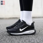 کتونی نایک وومرو 18 مشکی و سفید ( Nike Vomero 18 )