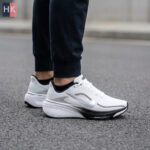 کتونی زنانه نایک پگاسوس 42 سفید و مشکی ( Nike Pegasus 42 ) کتونی زنانه نایک پگاسوس 42 سفید و مشکی ( Nike Pegasus 42 )